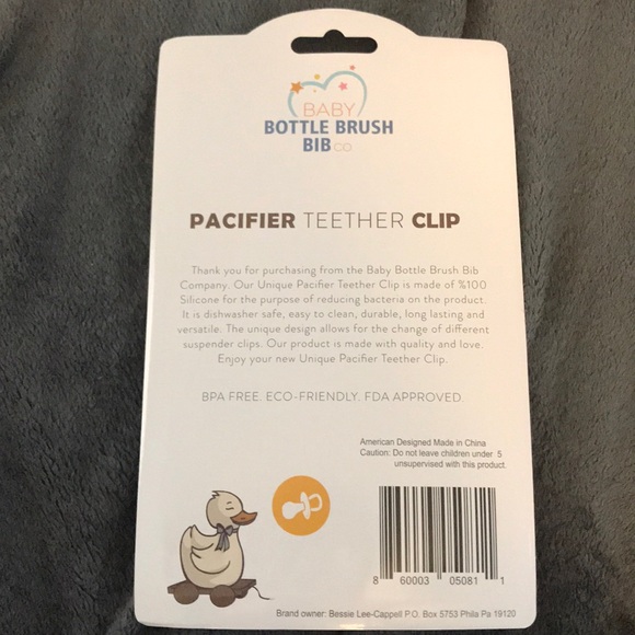 Baby Bottle Brush Bib Co. Pacifier Teether Clips - Picture 2 of 2